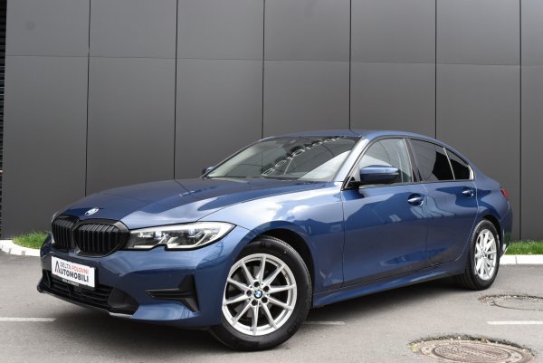 car-img