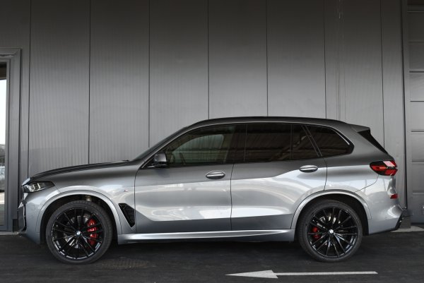 car-img