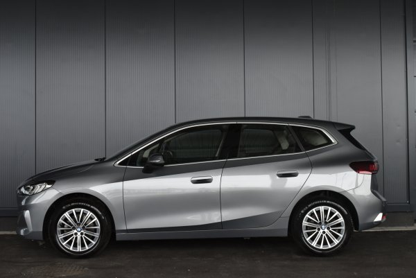 car-img