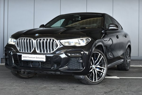 car-img