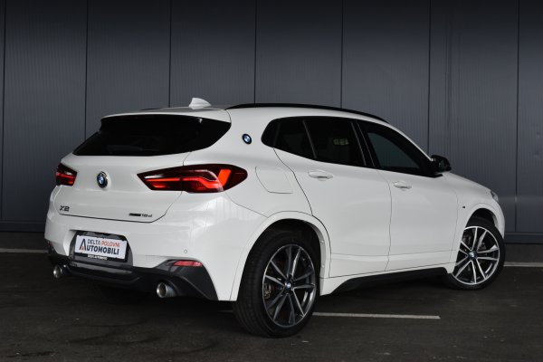 car-img