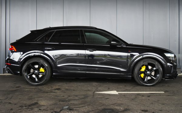 car-img