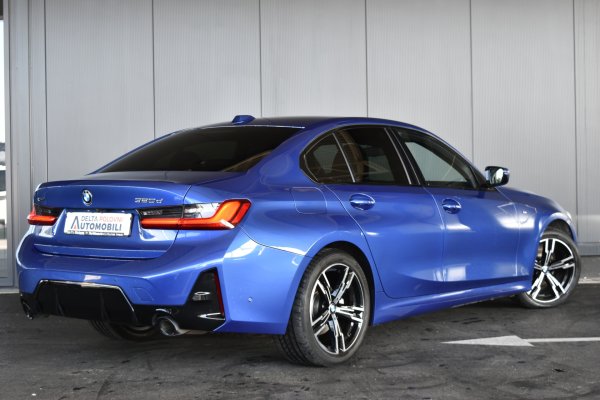 car-img