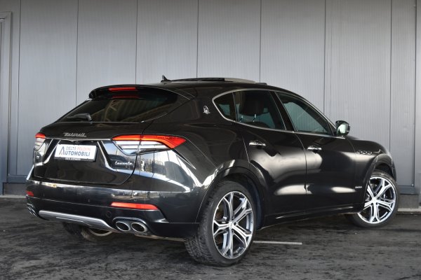 car-img