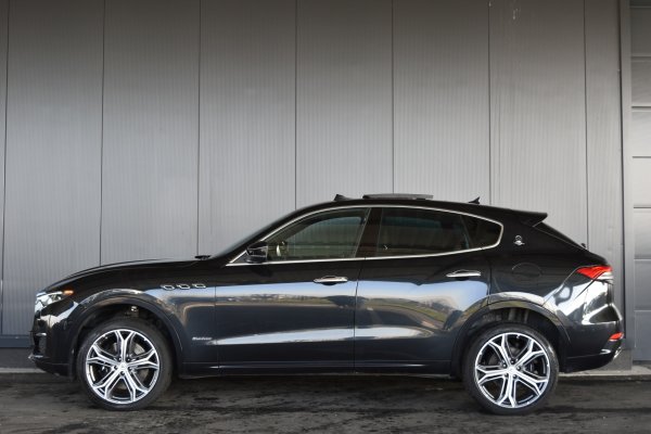 car-img