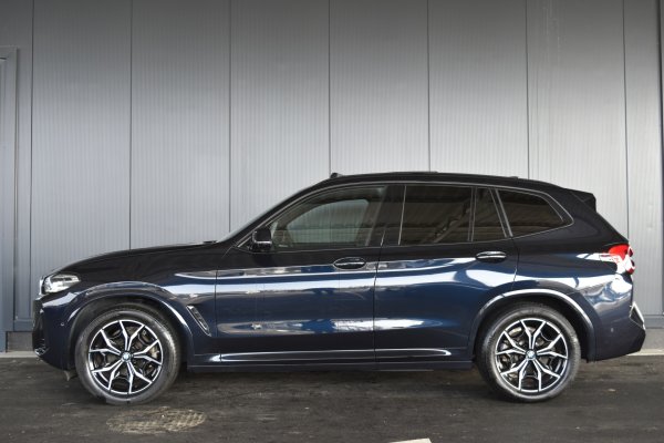 car-img