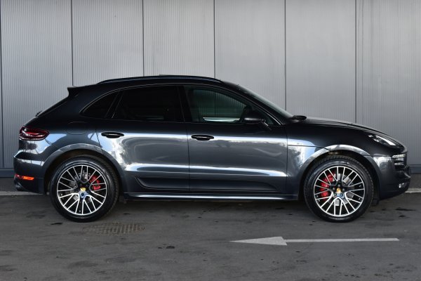 car-img