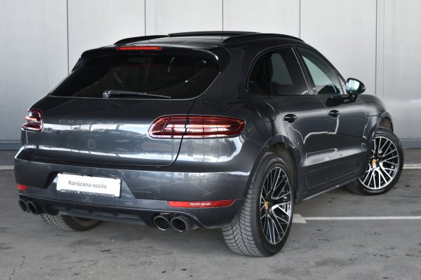 car-img