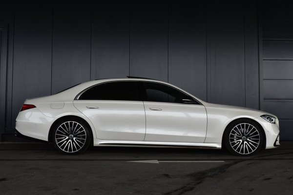 car-img
