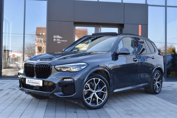car-img