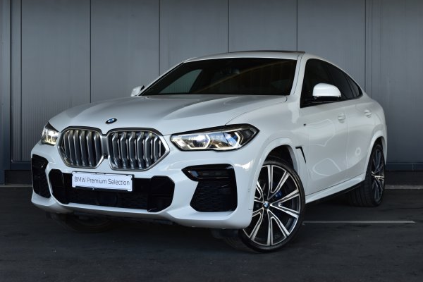 car-img