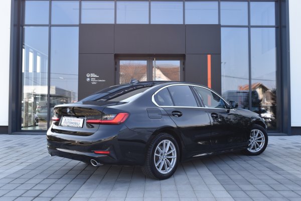 car-img