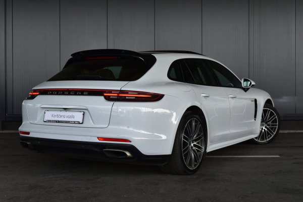 car-img