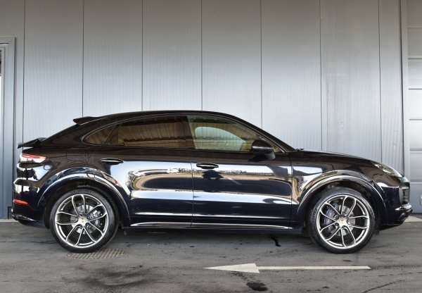 car-img