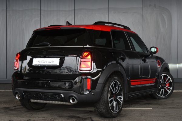 car-img