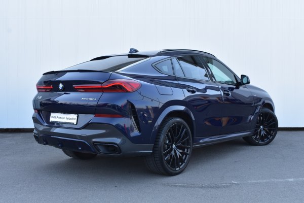 car-img