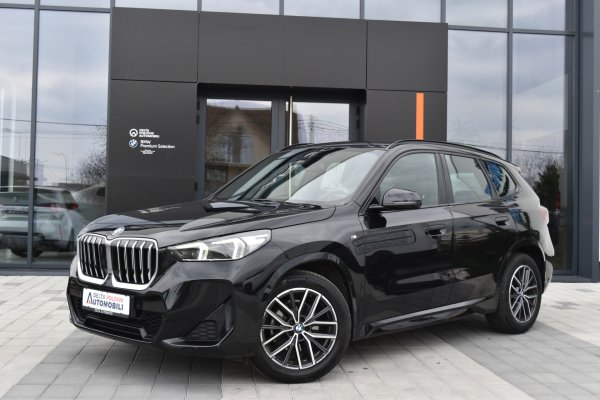 car-img