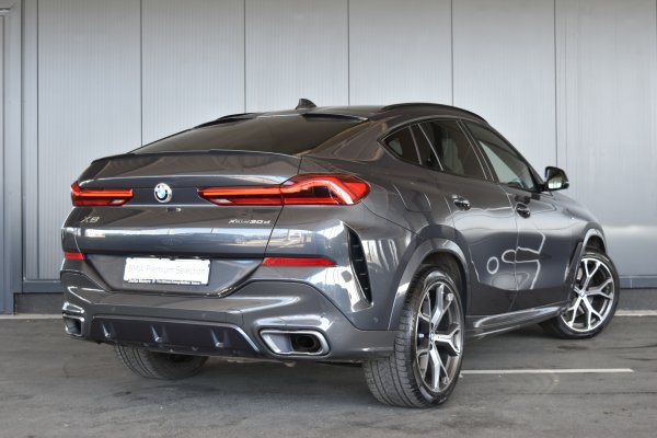 car-img