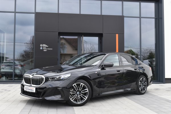 car-img