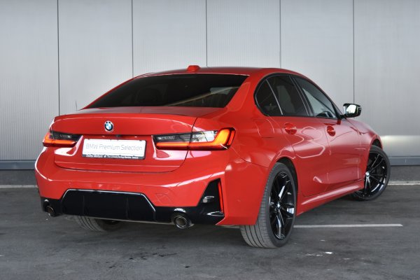 car-img