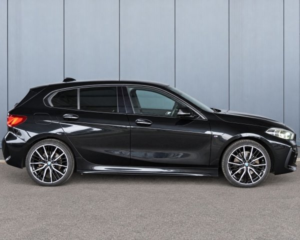 car-img