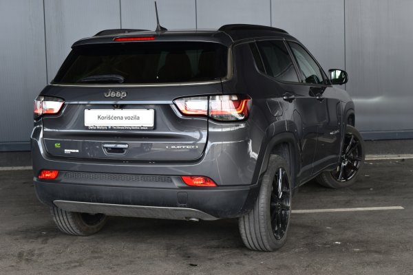 car-img