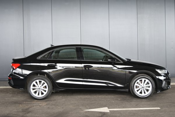 car-img