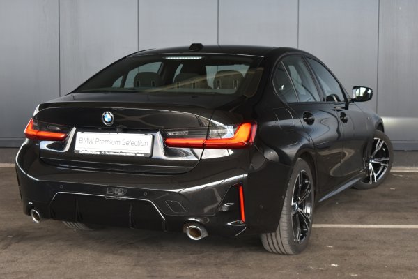 car-img