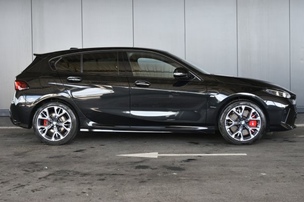car-img