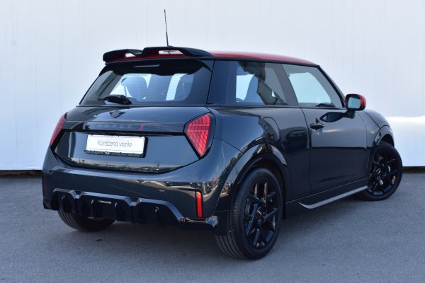 car-img