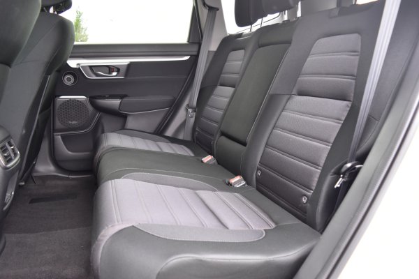 car-img