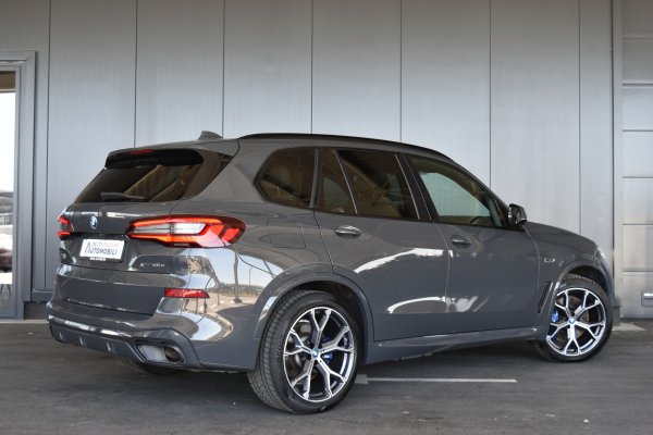 car-img