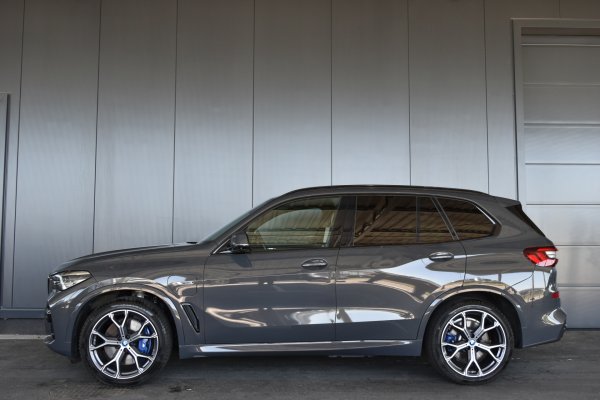 car-img