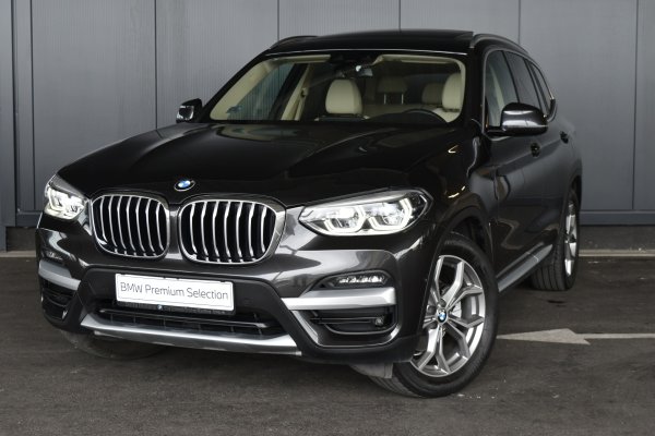 car-img