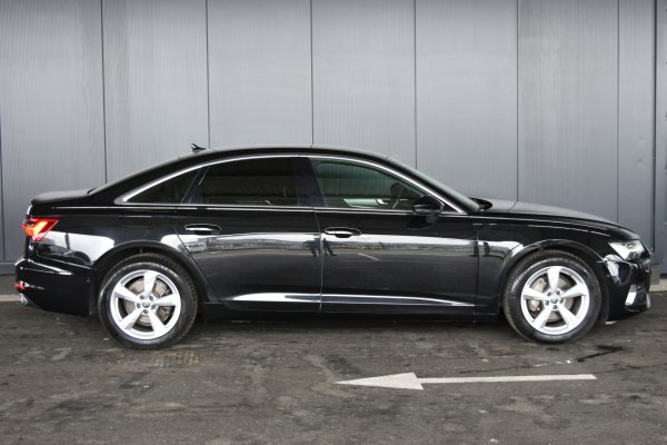 car-img