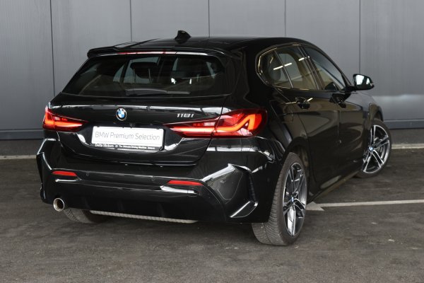 car-img