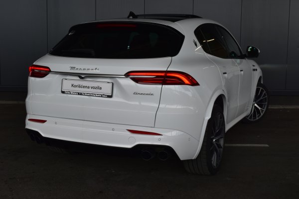 car-img