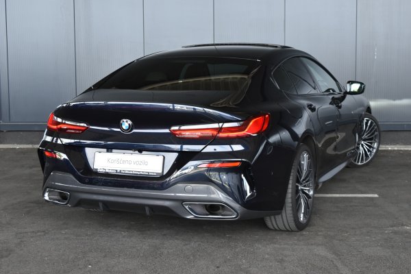car-img