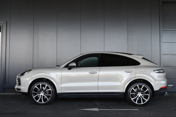 car-img