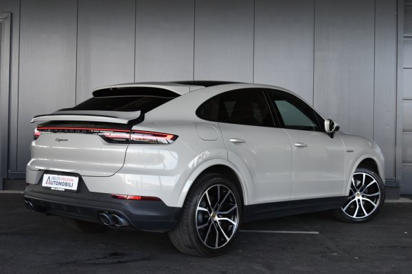 car-img