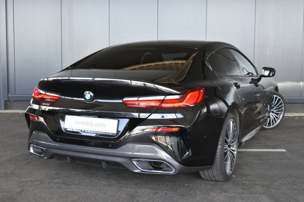 car-img
