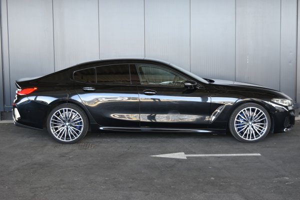 car-img