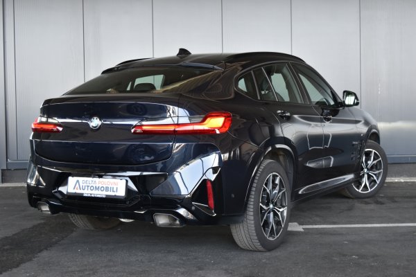 car-img