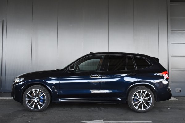 car-img