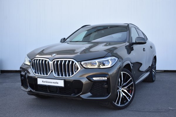 car-img