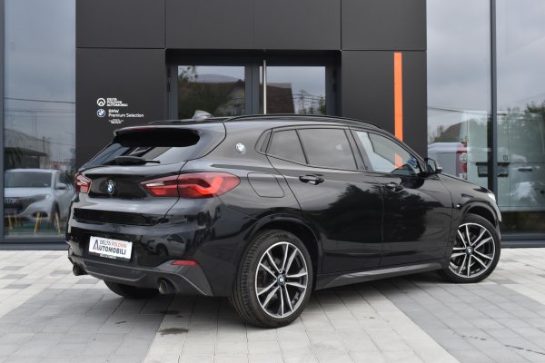 car-img
