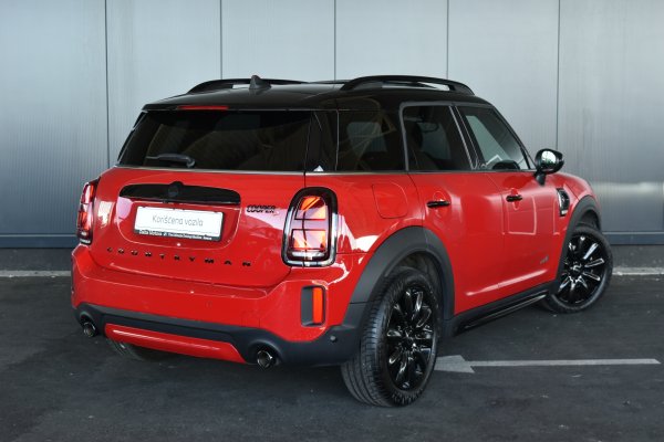 car-img