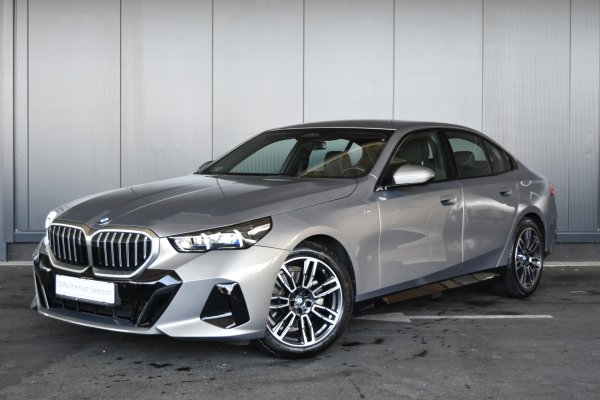 car-img