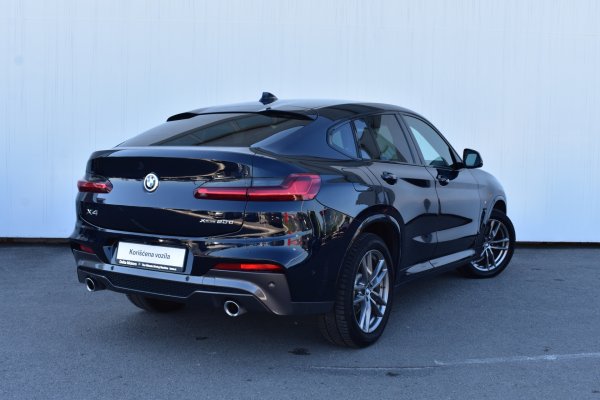 car-img