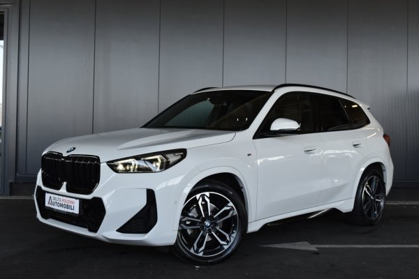 car-img